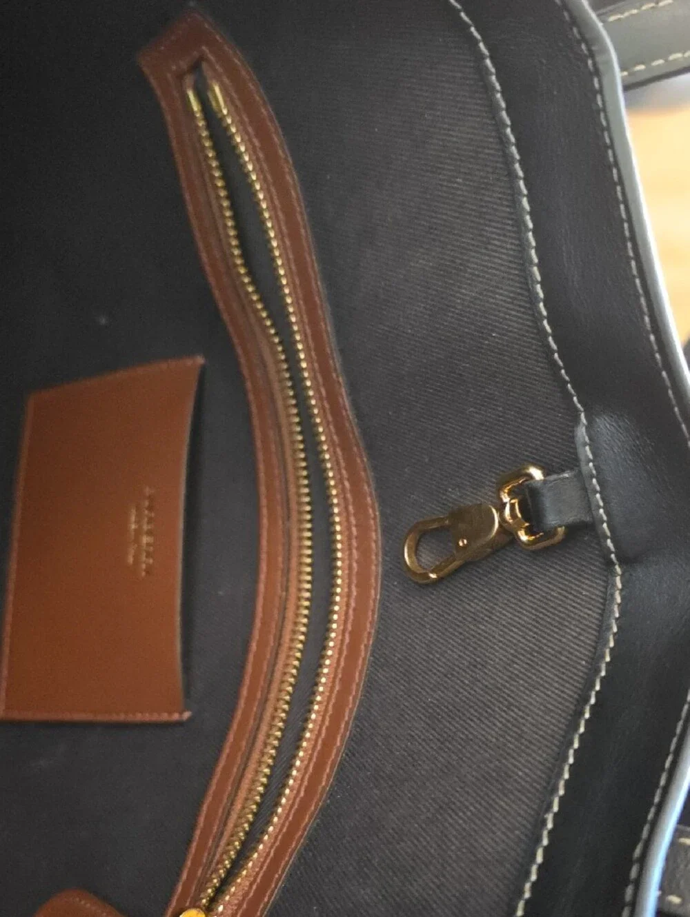 Burberry this medium